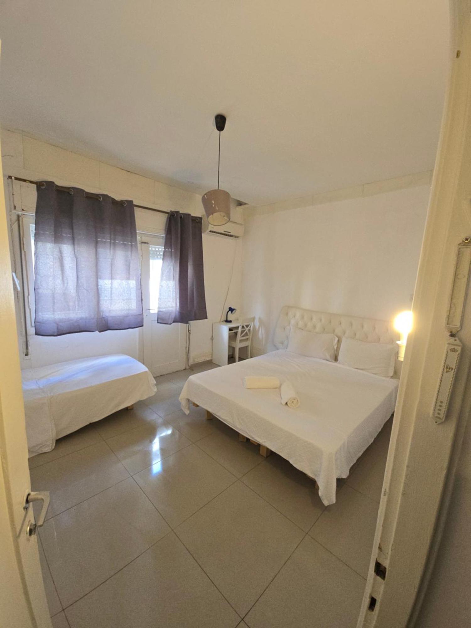 Mendale Simply House In Heart Of Tlv Near Freshman *